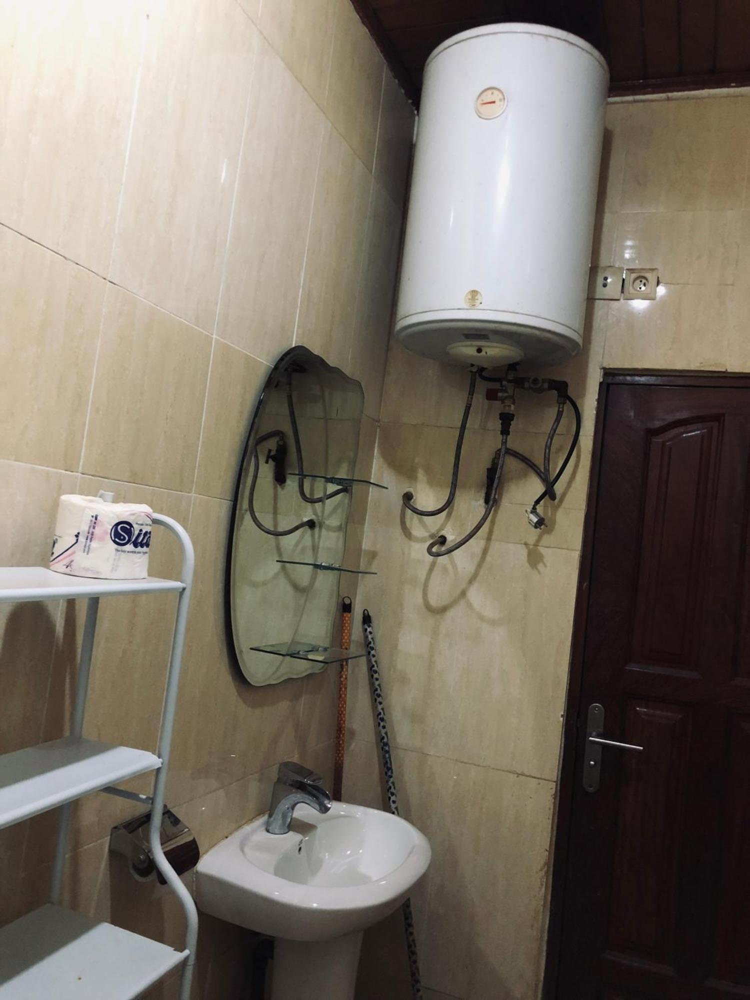Appartement Moderne De 120M2 , Dote De Cameras De Surveying Et Situe A Maetur Nkomo, Un Quartier Residentiel Yaoundé Exterior foto